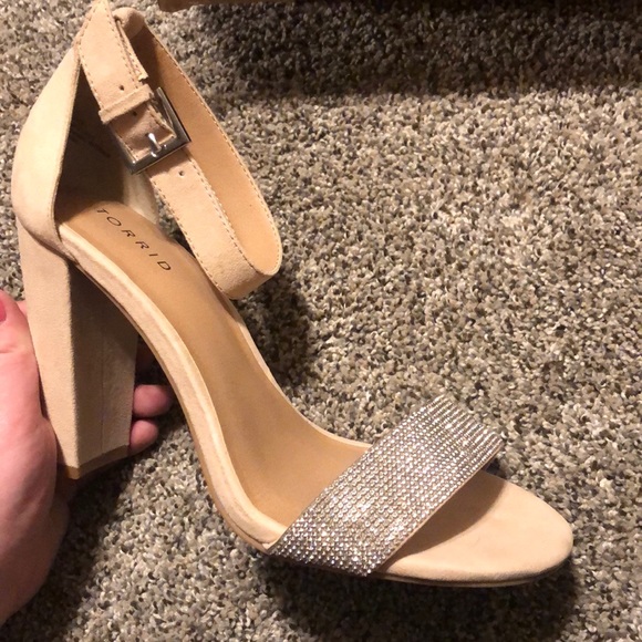 wide width prom heels